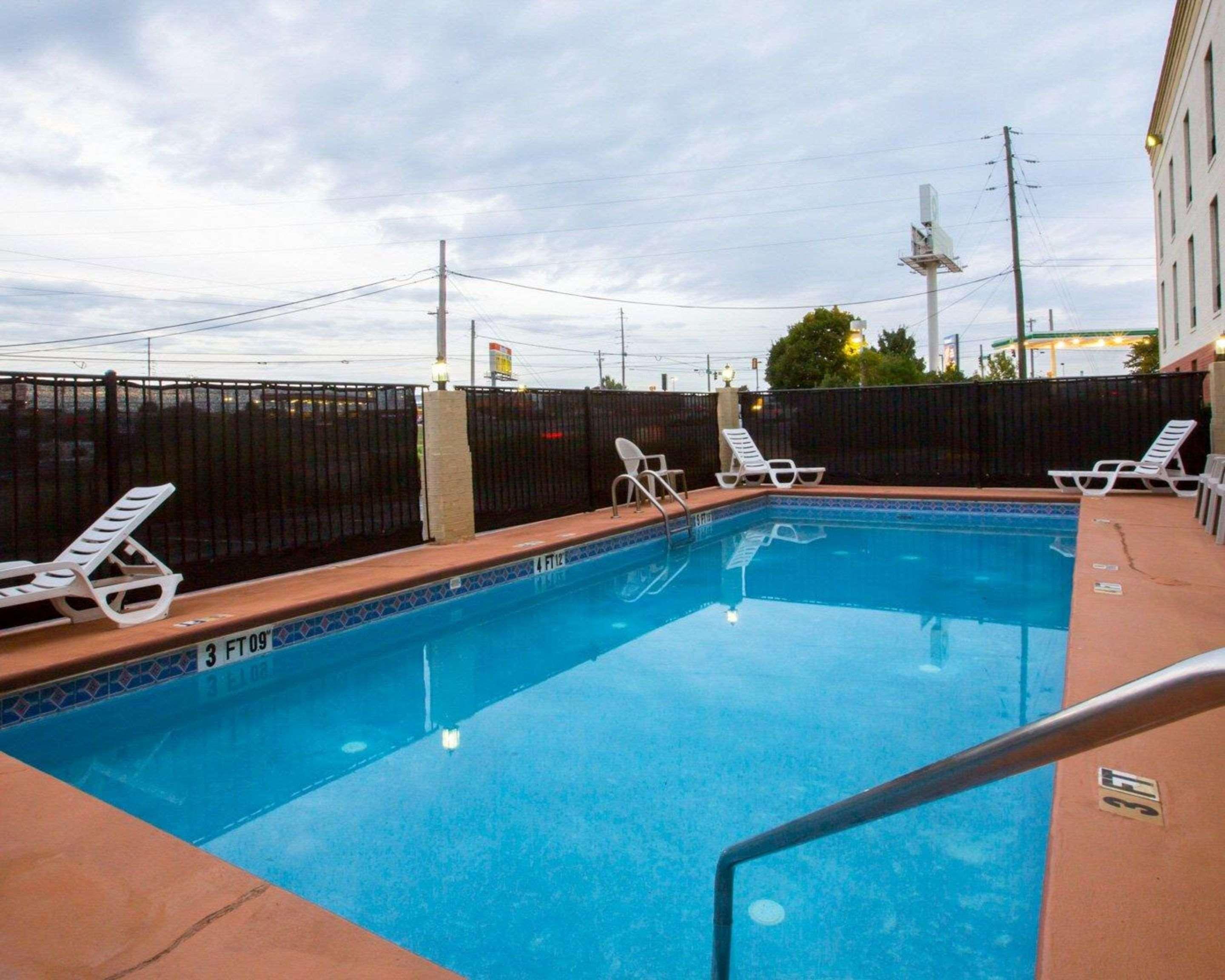 Comfort Suites Cumming-Atlanta Near Northside Hospital Forsyth Eksteriør bilde