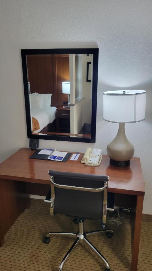 Comfort Suites Cumming-Atlanta Near Northside Hospital Forsyth Eksteriør bilde