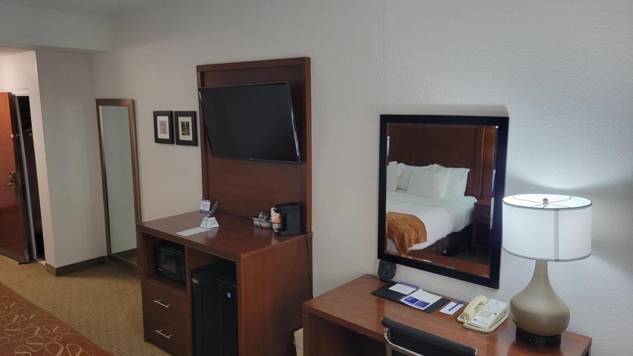 Comfort Suites Cumming-Atlanta Near Northside Hospital Forsyth Eksteriør bilde