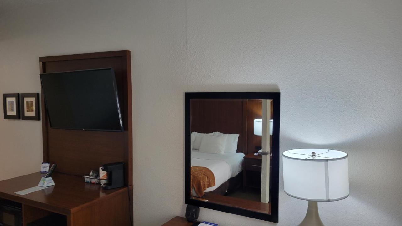 Comfort Suites Cumming-Atlanta Near Northside Hospital Forsyth Eksteriør bilde