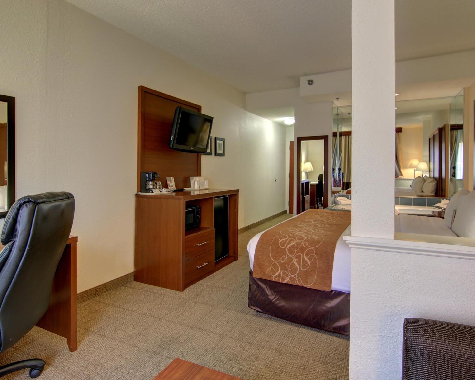 Comfort Suites Cumming-Atlanta Near Northside Hospital Forsyth Rom bilde